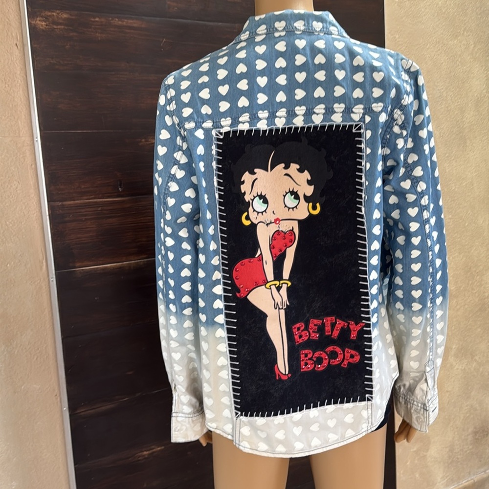 Betty Boop Blue and White Heart Ombre Shacket Size L